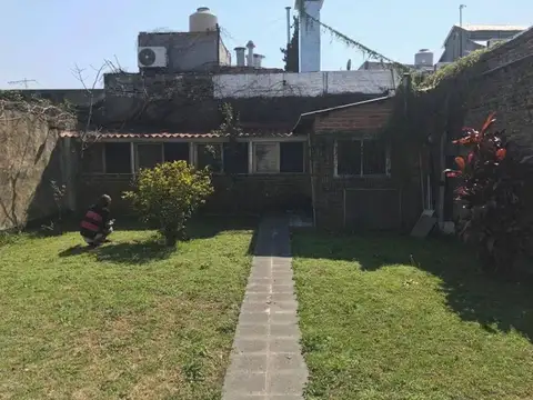 VENTA LOTE 8.66 x 43 - APTO CREDITO BANFIELD