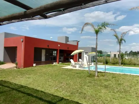 Casa quinta en Chacabuco 900 m2 lote