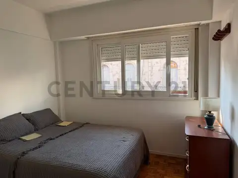Junín 100, Piso 8
