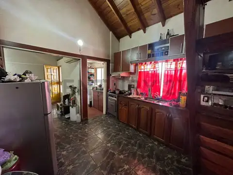 VENTA DE CASA CON LOCAL COMERCIAL Y COCHERA