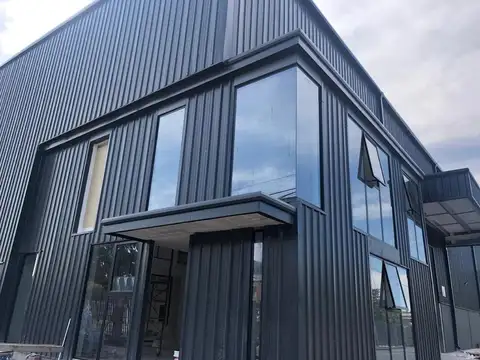 PARQUE INDUSTRIAL BURZACO PTE. ORTIZ al 2400