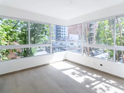 ALQUILER 4 AMBIENTES CON COCHERA. SUPER LUMINOSO