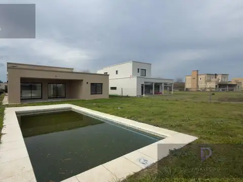 Casa en Alquiler de 4 dormitorios