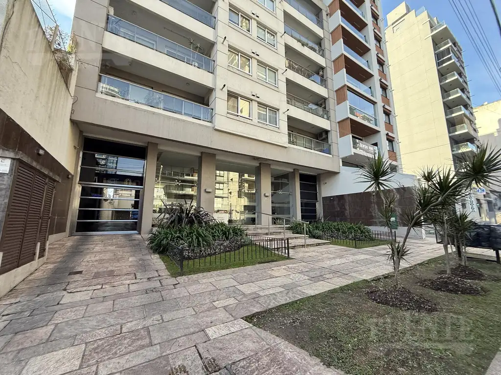 Mitre 353 7°B