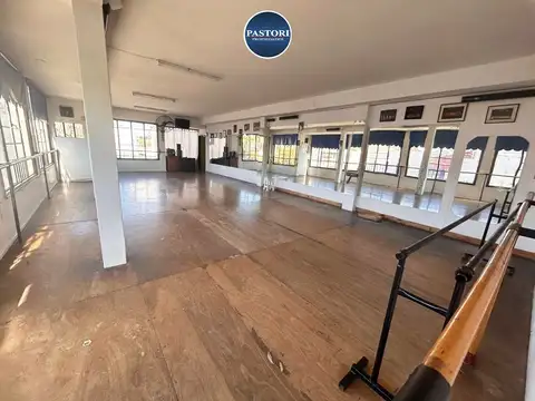 Local en Venta en Olivos, USD 249.000