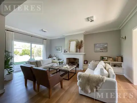 Casa en Alquiler Temporal con 3 cocheras