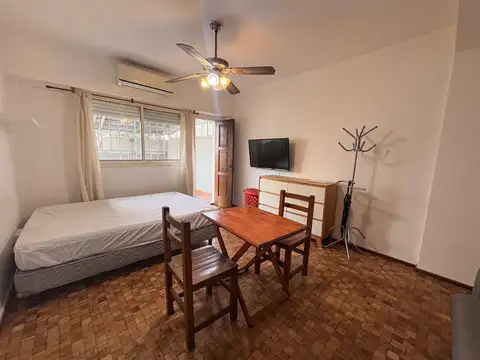 Departamento en Alquiler Temporal en Flores, $ 600.000