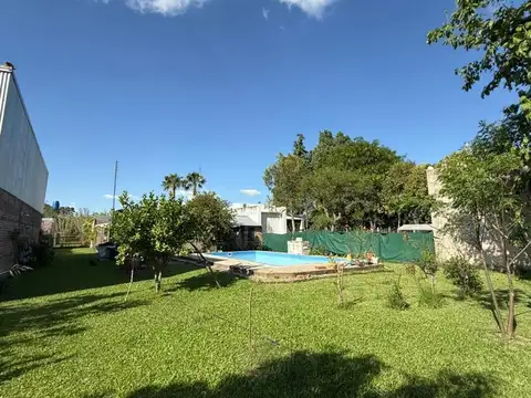 CASA QUINTA C/PILETA - 4 DORM - ARROYO AGUIAR