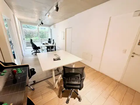Oficina en Alquiler al Este