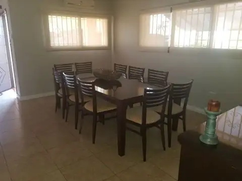 CASA EN VENTA EN VILLA CARLOS PAZ- VILLA DEL LAGO- CON BAJADA AL LAGO