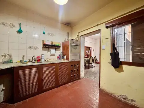 VENTA CASA 4 AMBIENTES EN LOMAS DEL MIRADOR