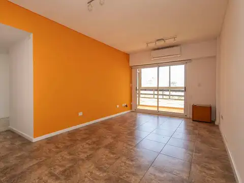 VENTA 3 AMB BALC Y TZA PROPIA COCH FIJA ALMAGRO