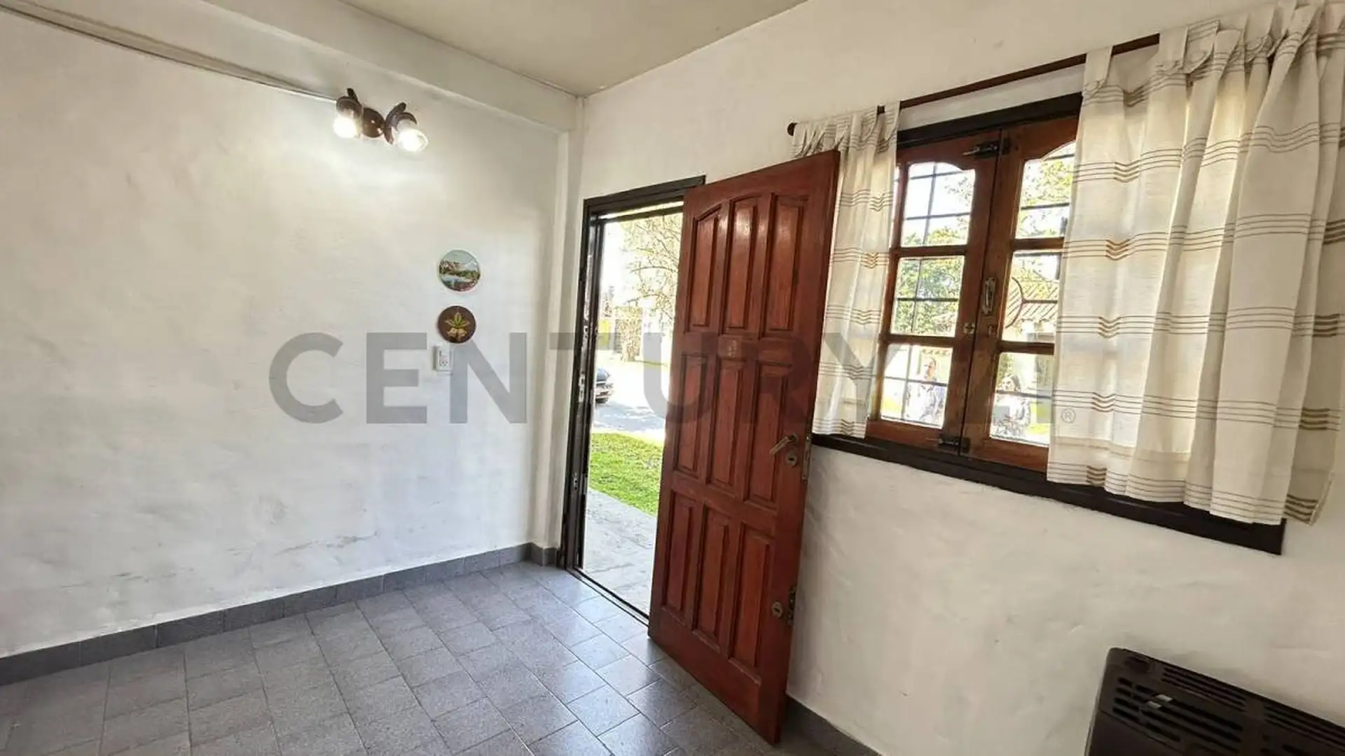 VENTA PH 2 AMBIENTES AL FRENTE CON PATIO VILLA PRIMERA