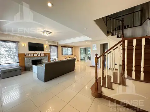 Casa en Venta de 5 dormitorios