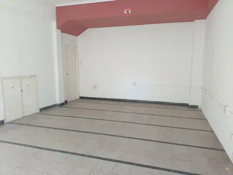 Local en Alquiler en Centro Sur, $ 450.000