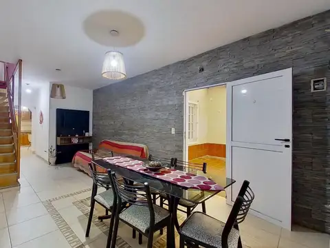 Venta casa 5 ambientes en Avellaneda