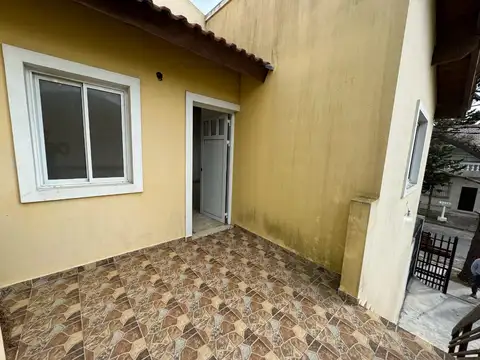 Venta Depto Tipo Casa De 3 Ambientes Calle 53 Entre 1 Y 2 Mar Del Tuyu