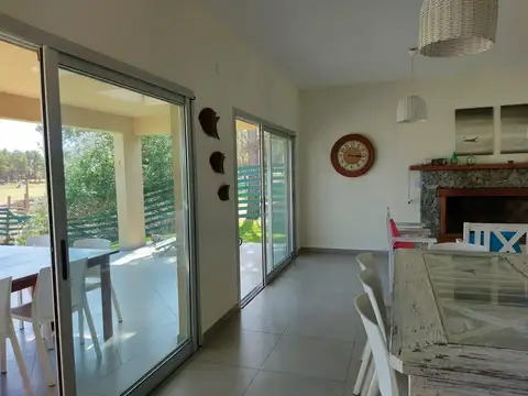 Casa en Venta en Barrio Golf 2, USD 280.000