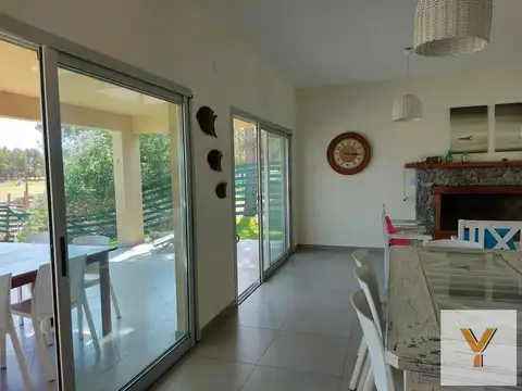 Casa en Venta en Barrio Golf 2, USD 280.000