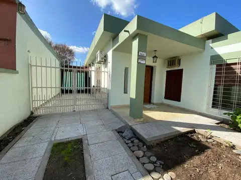 Casa en Venta en Villa de Mayo, USD 115.000