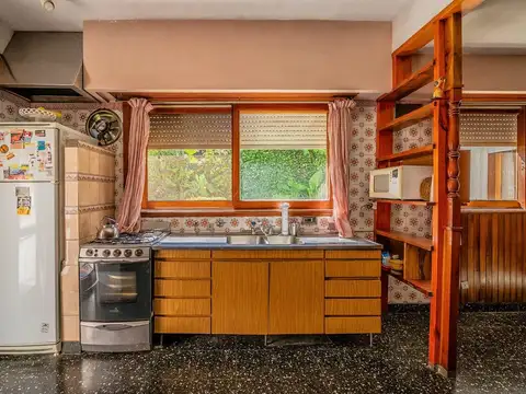 Venta casa 5 ambientes/San Fernando/Jardin/Quincho