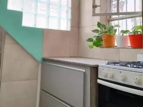 Depto Tipo Casa 4 ambientes con 1 baño