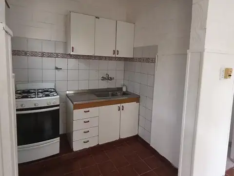 ALQUILER PH 2 AMBIENTES CON PATIO, SIN EXPENSAS  en Villa Maipú, Gral San Martín.