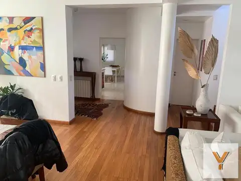 Las Acacias