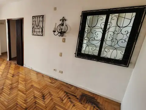 DUEÑO ALQUILA 2 Ambientes Semipiso - Silencioso y luminoso
