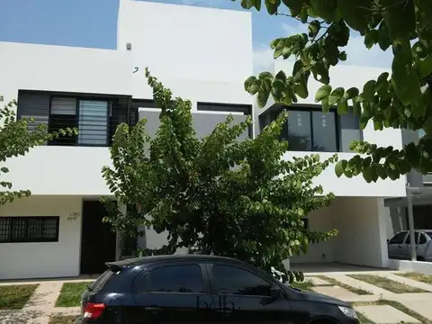 Casa en Venta en Córdoba, USD 237.000