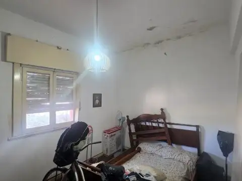 CASA A LA VENTA EN SAN ANTONIO DE PADUA , MERLO - BS.AS. / A RECICLAR