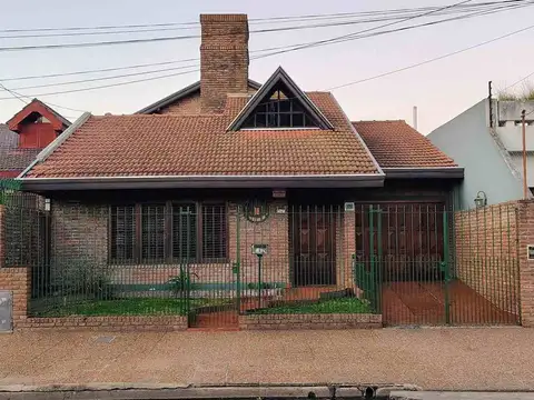 Estanislao Zeballos 3700