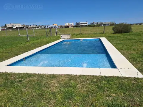 Casa VENTA CON RENTA en San Sebastián A1 FONDO A PULMON VERDE no crédito MB