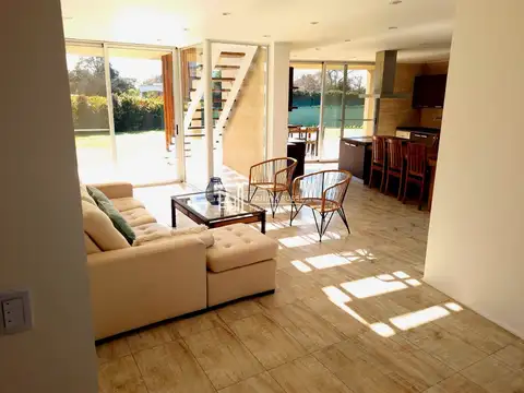 Casa en Venta en Haras Santa Maria, USD 520.000