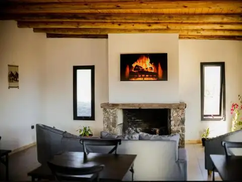 Hotel en Venta en Potrerillos, USD 240.000