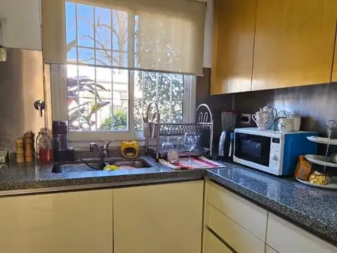 Depto Tipo Casa en Alquiler de 4 ambientes