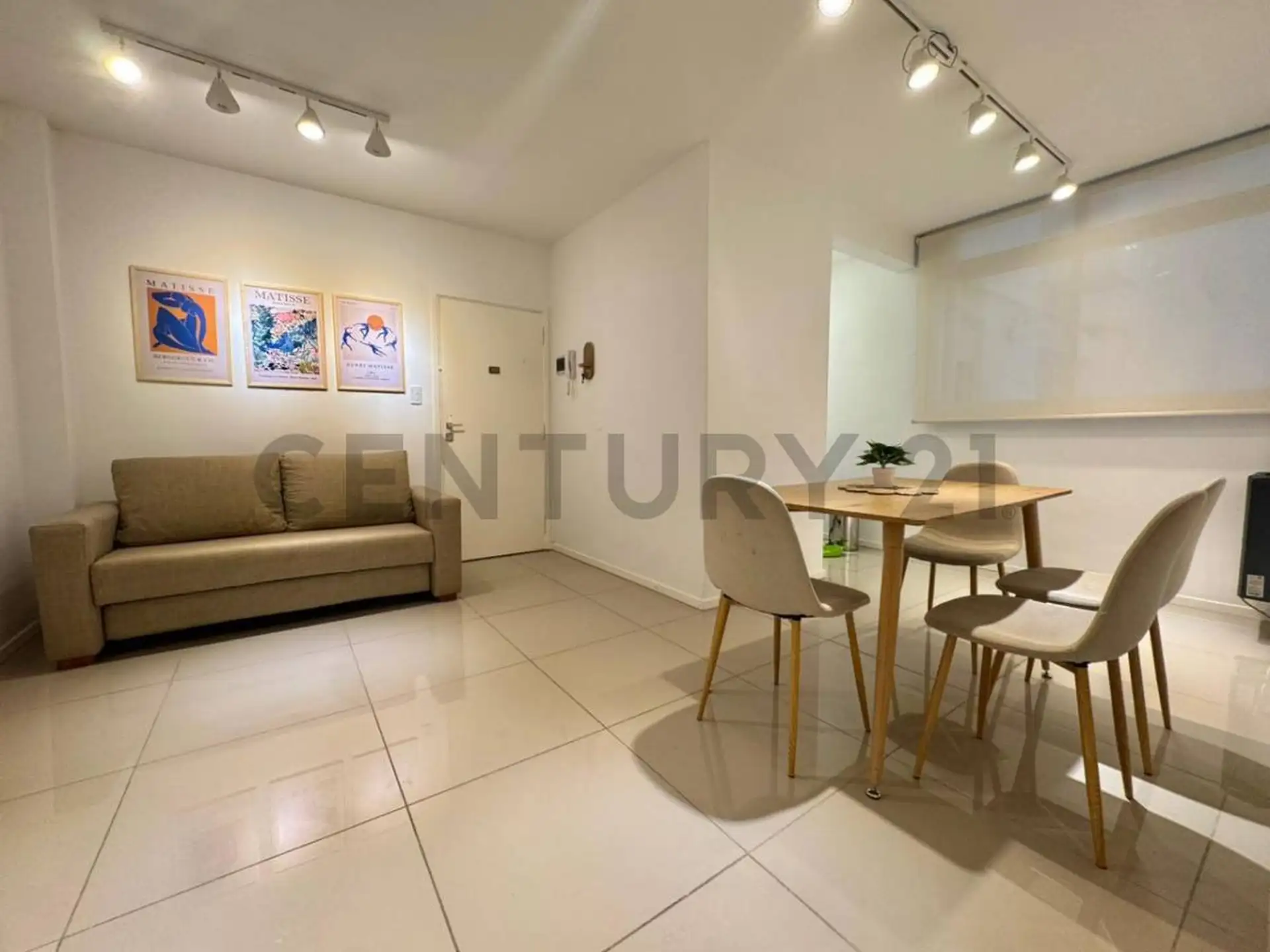 Venta departamento 2 ambientes reciclado y amoblado – Zona Olavarría