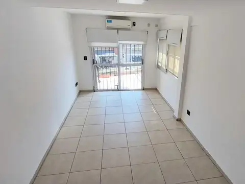 Depto Tipo Casa 3 ambientes con 2 baños