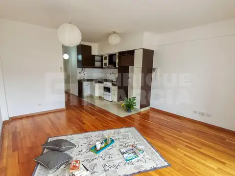 A Pacheco 2100, Piso 8