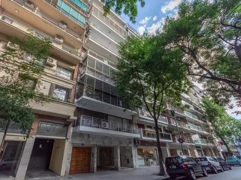 Venta departamento semipiso de  4 ambientes y dependencias en Las Cañitas
