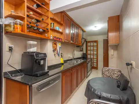 Departamento 4 ambientes con 3 baños