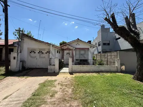 Casa en venta en Villa Elisa A reciclar | 2 dormitorios