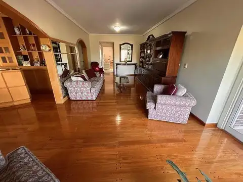 Departamento en Venta de 5 ambientes