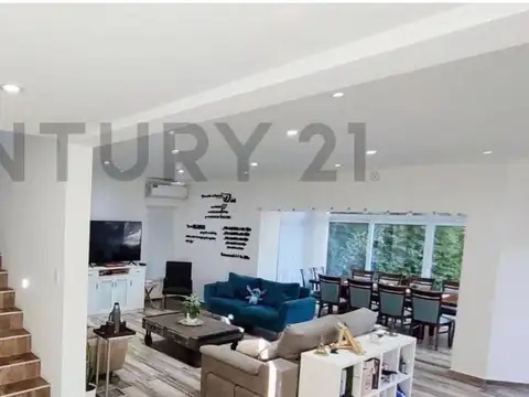 Las Calandrias 2400, Piso 0