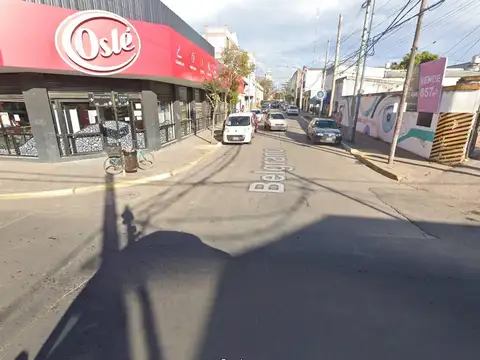 Lagrave esq Belgrano Pilar MTS al 800 800