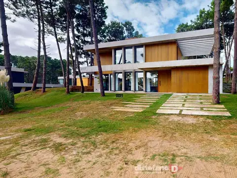 Casa en Venta en Pinamar, USD 665.000