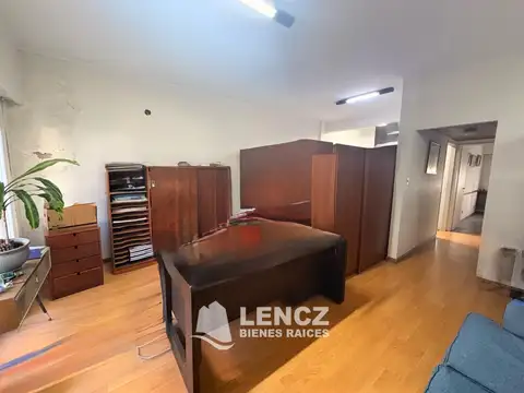 INVERSION OFICINA CON BALCON , EXCELENTE UBICACION
