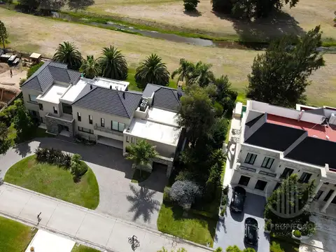 Casa en Venta al Este