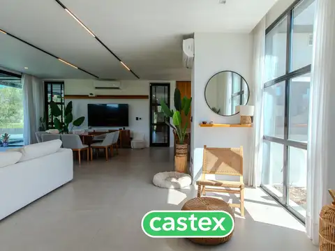Excelente casa en Venta en Terralagos, Canning