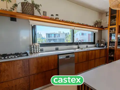 Casa en Venta en Terralagos, Canning
